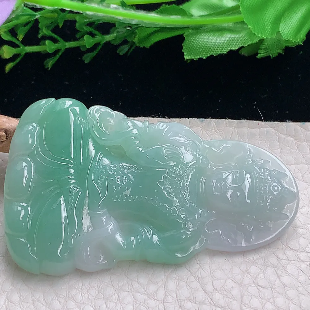 lz自然光68.8*43*6.5天然缅甸翡翠冰晴度母 玉观音玉吊坠 玉挂件