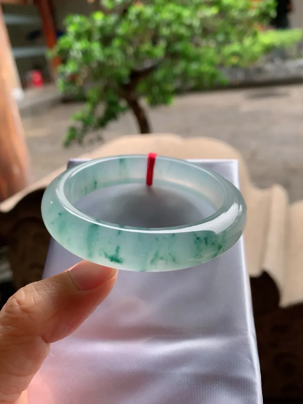 正圈冰玻飘花 无瑕 尺寸:53.4/12.1/8.7 花美 种水好🥰🥰