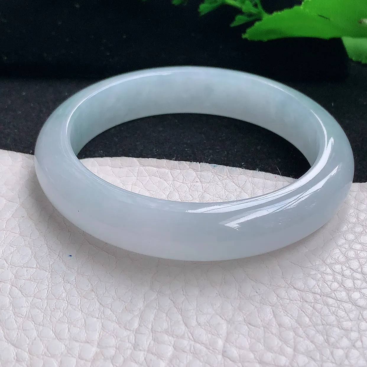 r自然光56.5*12.3*8.3平安镯 天然缅甸翡翠a货冰胶白月光宽边玉镯子 玉手环