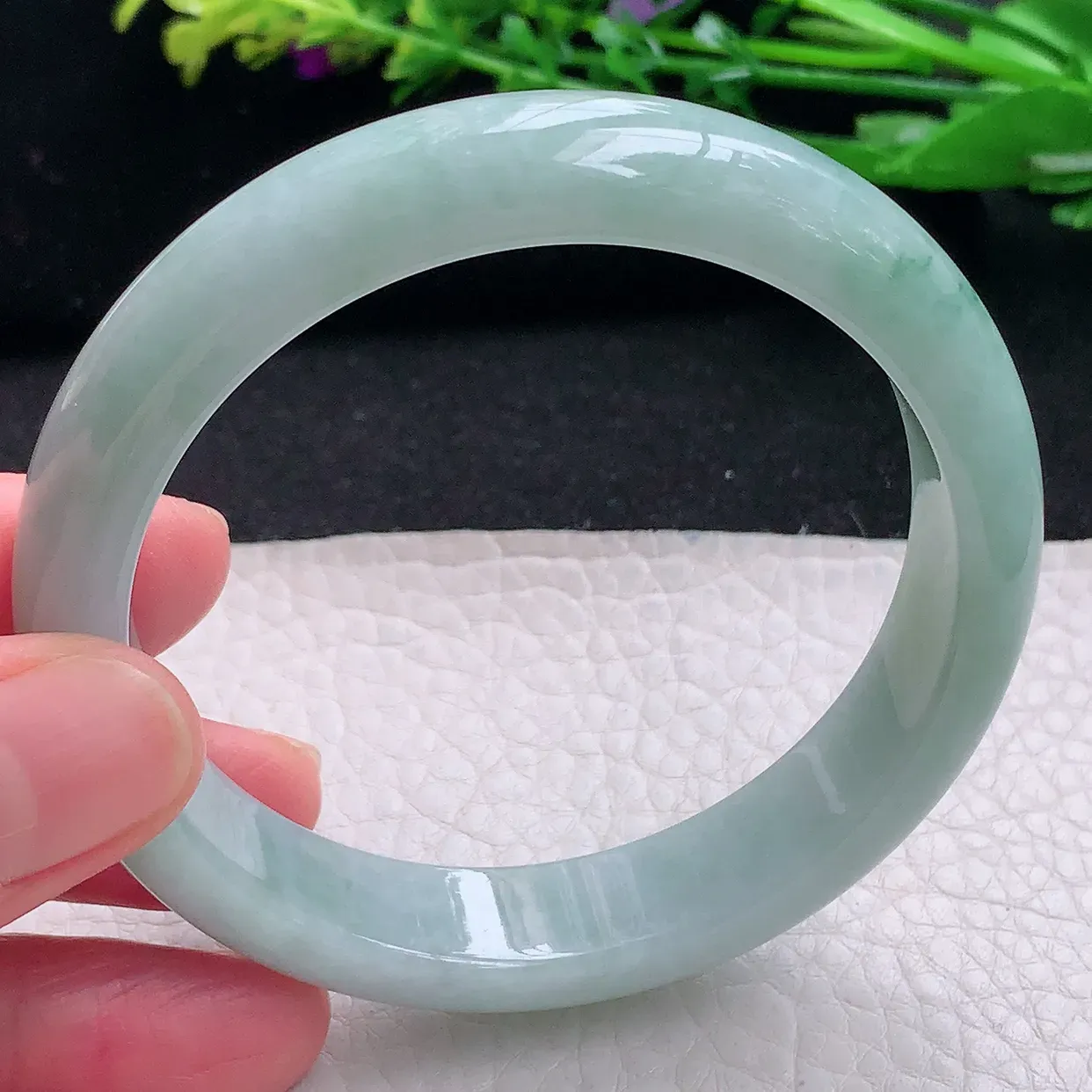 yw5自然光58*12.8*8平安镯 天然缅甸翡翠a货飘花宽边玉镯子 玉手环