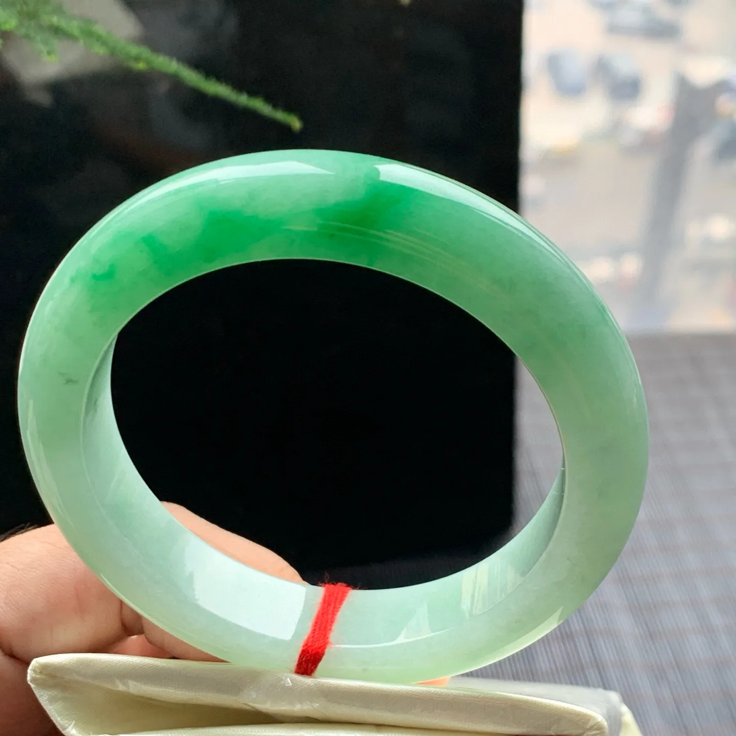 正圈冰糯翠绿 无瑕 尺寸:55.6/12.9/9.3 色好🥰🥰