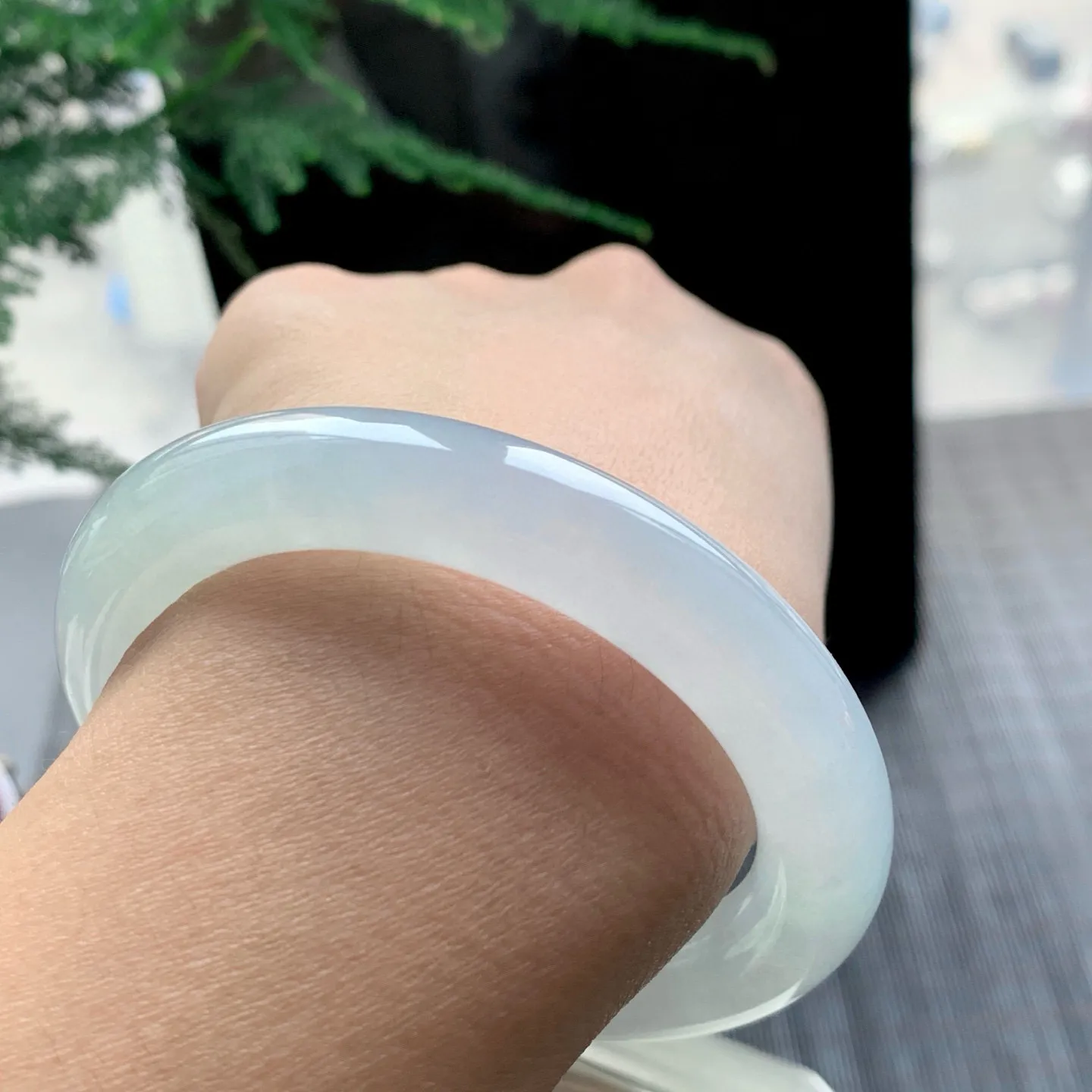 圆条高冰淡紫 无瑕 尺寸:54.7/10.4/10.7 胶感十足