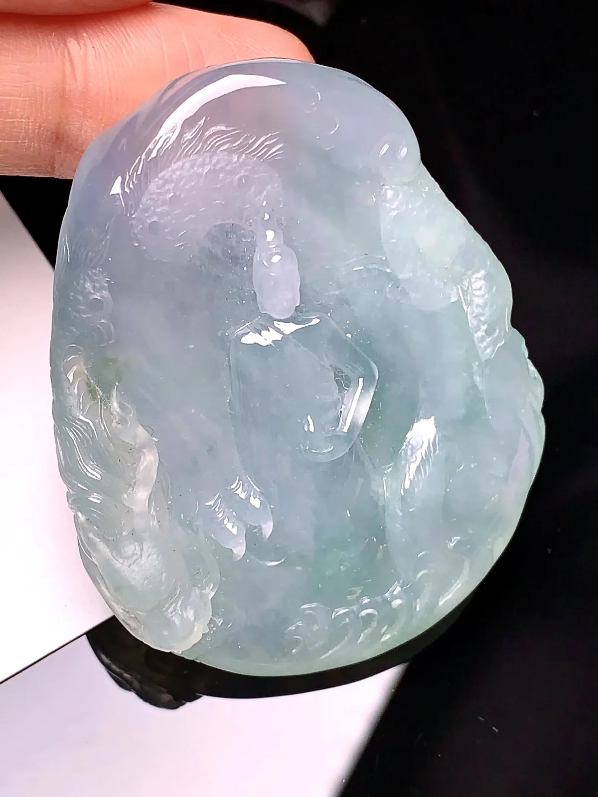 冰种乘龙无相观音吊坠 玉质细腻 色泽艳丽 整体尺寸50.5*41.3*10.8