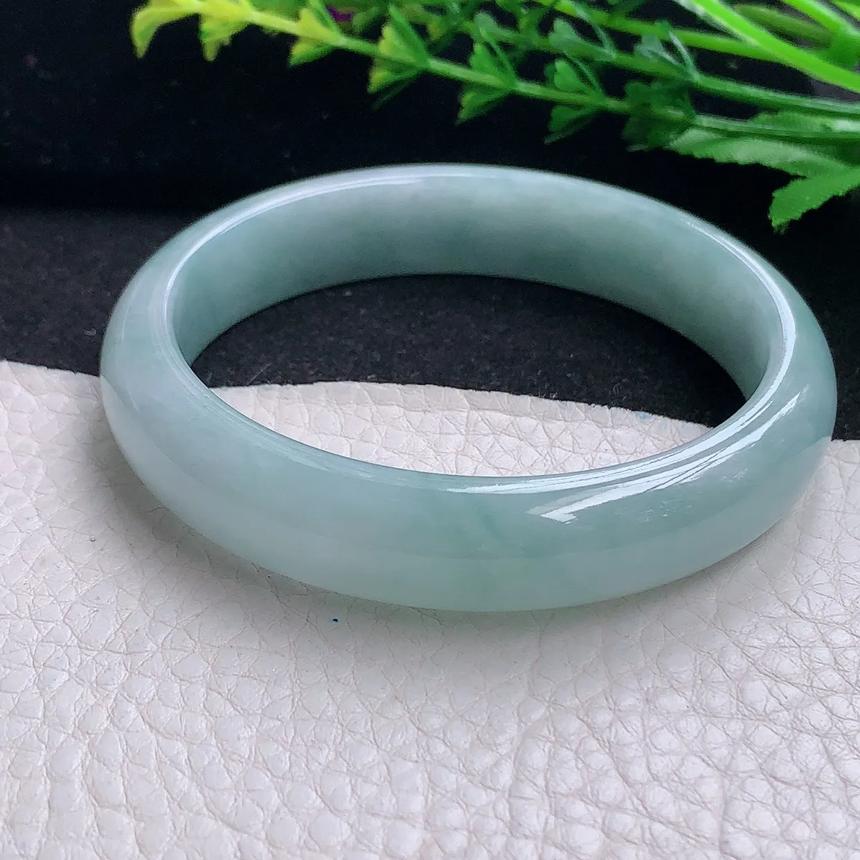 js自然光59*13*4.6平安镯 天然缅甸翡翠a货清爽宽边玉镯子 玉手环