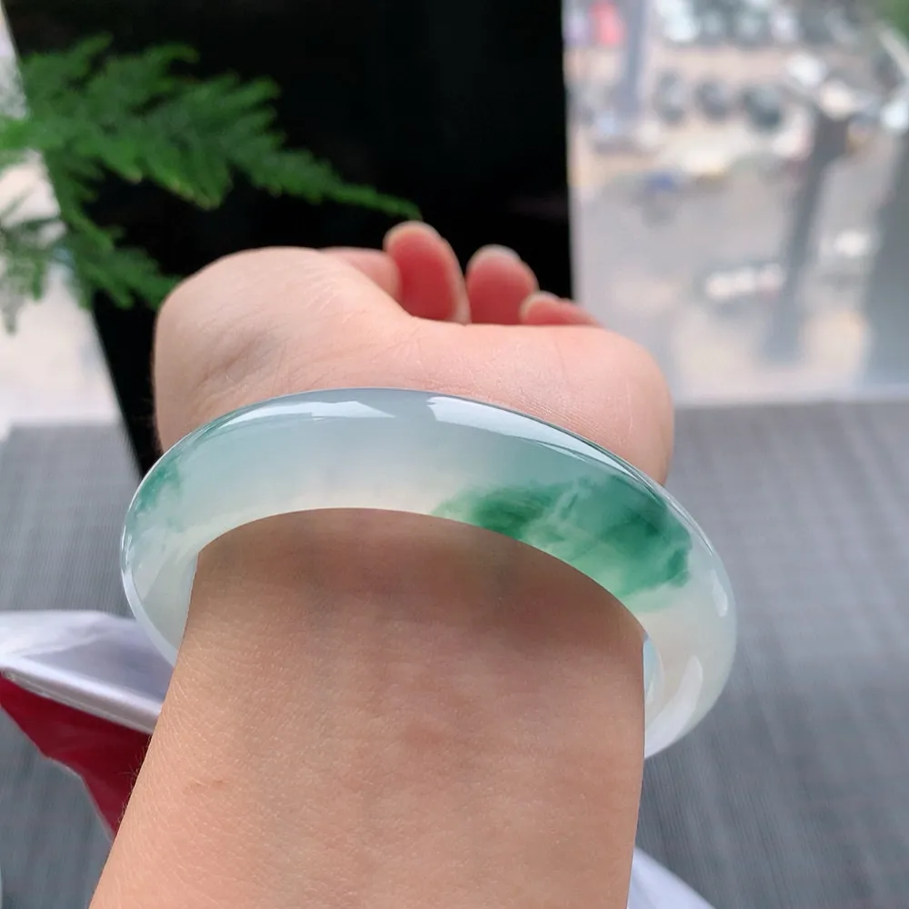 正圈高冰飘花 无瑕 尺寸:55.7/12.3/8.5 花美 起胶感🥰🥰