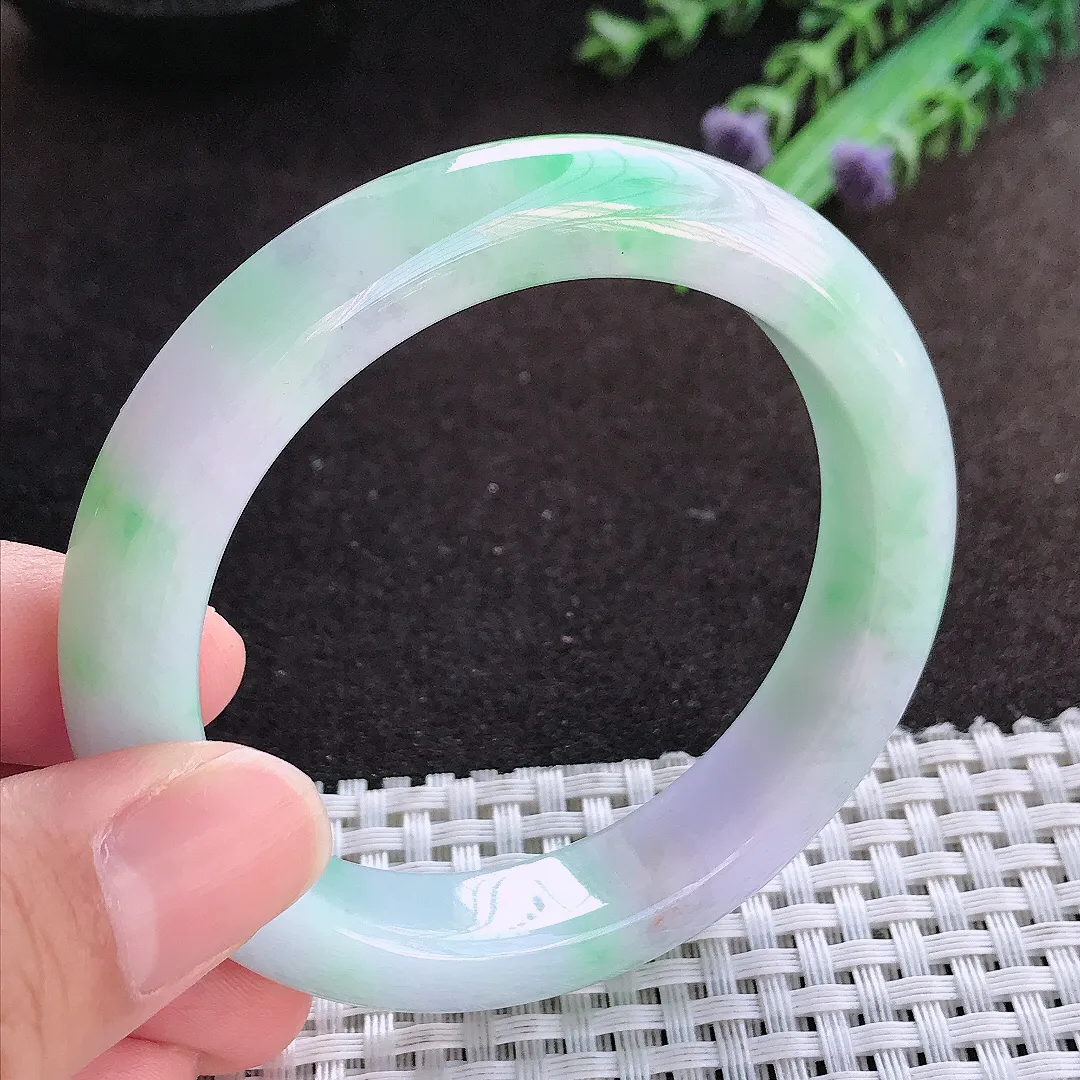 自然光54.5/12/8.9老坑精美温润春带彩手镯宽边翡翠玉镯美人镯