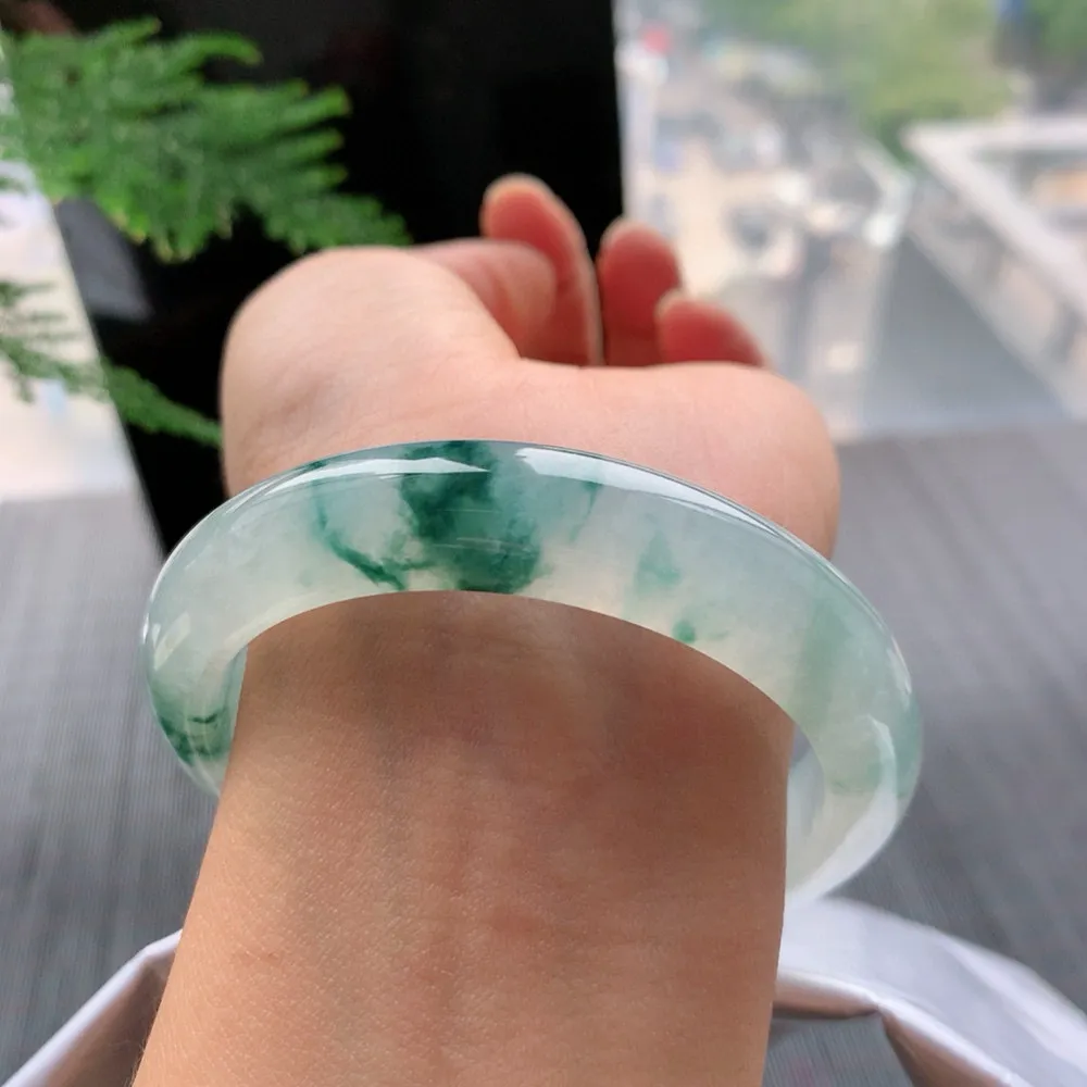 正圈高冰飘花 一丝棉线 尺寸:58.1/12.5/8.8 花美 种水好