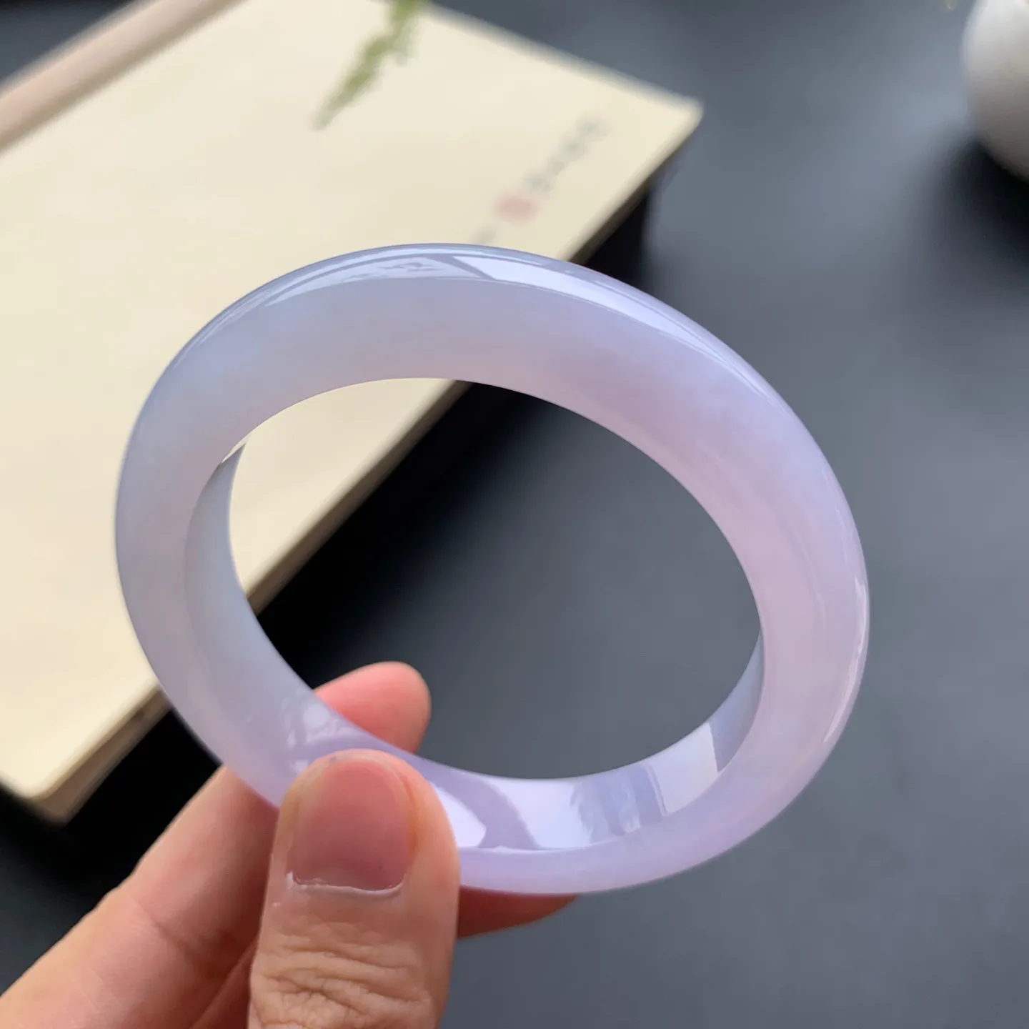 51.5圈口冰紫正圈手镯 尺寸：51.5-11.5-8.5，无纹裂，水润起胶，优美迷人