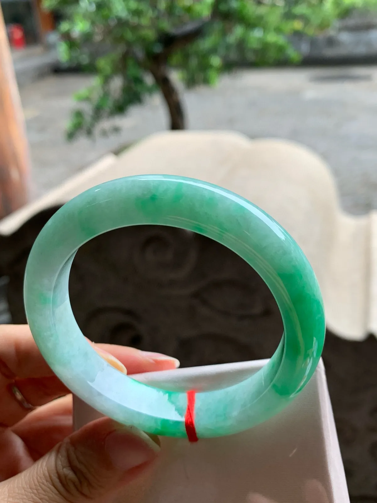 正圈冰糯阳绿 无瑕 尺寸:56.4/12.6/9.1 色好