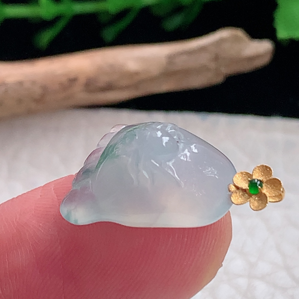 axm自然光16*13.3*9.2天然缅甸翡翠冰飘花知足常乐 小脚丫玉吊坠 锁骨坠