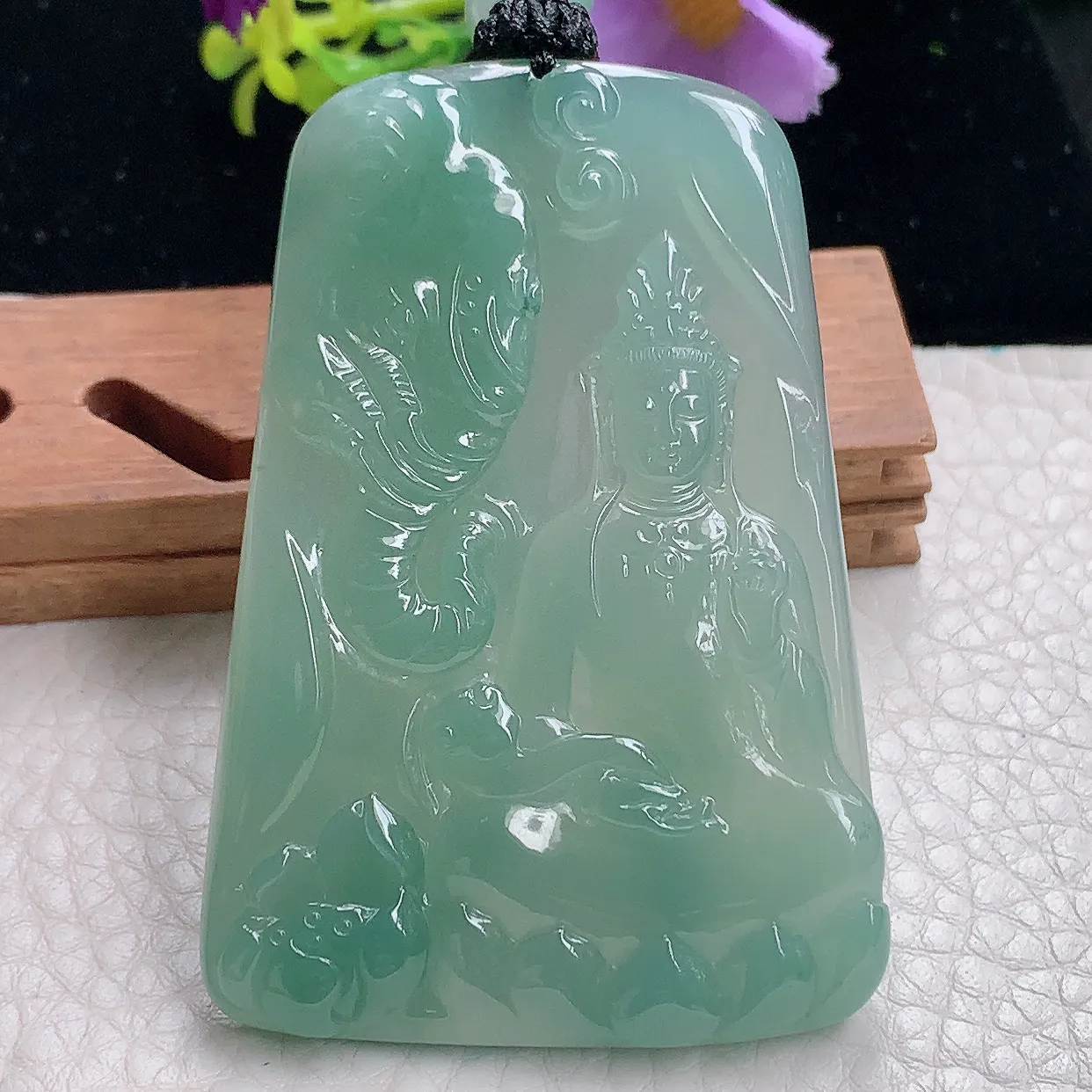 yl自然光63*43.6*5.7天然缅甸翡翠冰晴普贤菩萨 玉观音玉吊坠 玉挂件