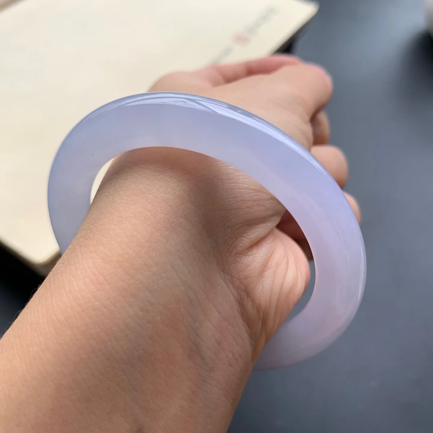 52.3圈口冰圆条手镯 尺寸：52.3-9，水润透亮，胶感十足