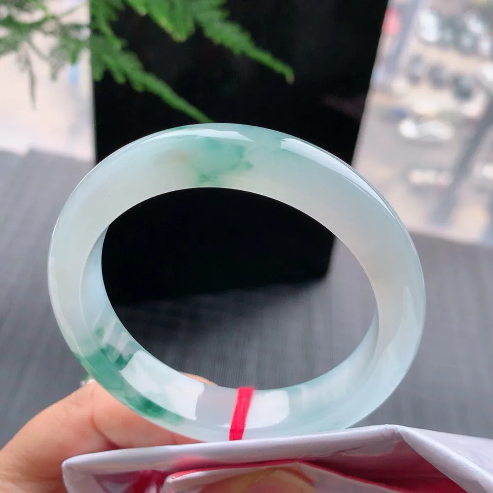 正圈高冰飘花 无瑕 尺寸:55.7/12.3/8.5 花美 起胶感🥰🥰