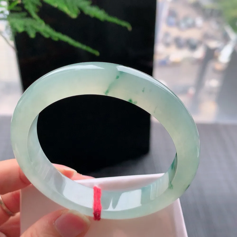 正圈高冰飘花 无瑕 尺寸:58.1/12.1/8.3花美