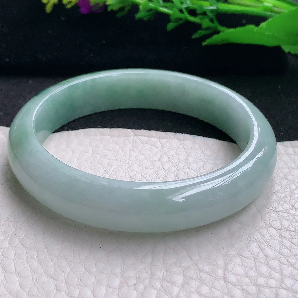 yw5自然光58*12.8*8平安镯 天然缅甸翡翠a货飘花宽边玉镯子 玉手环