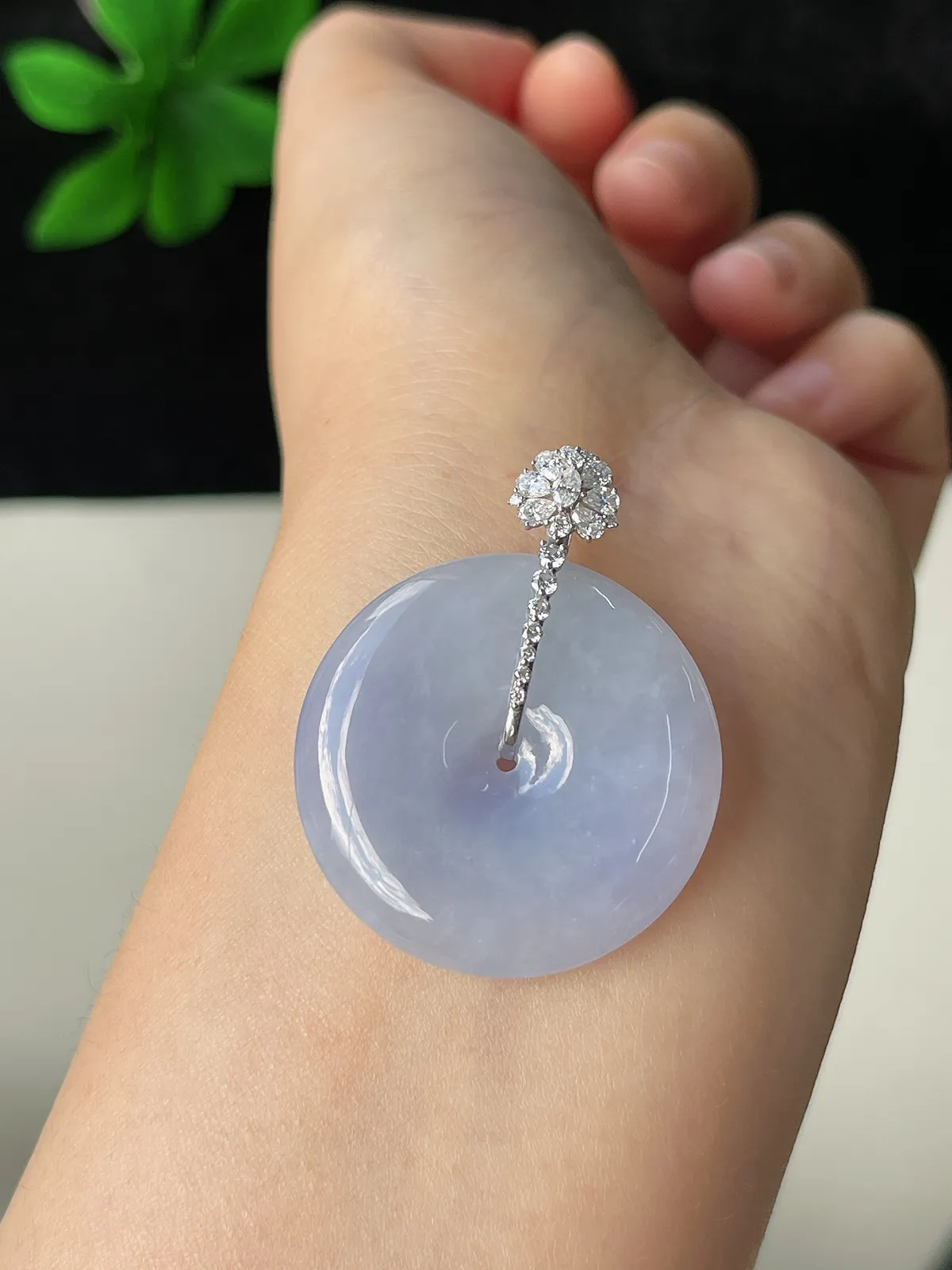 翡翠糯化种紫罗兰平安扣