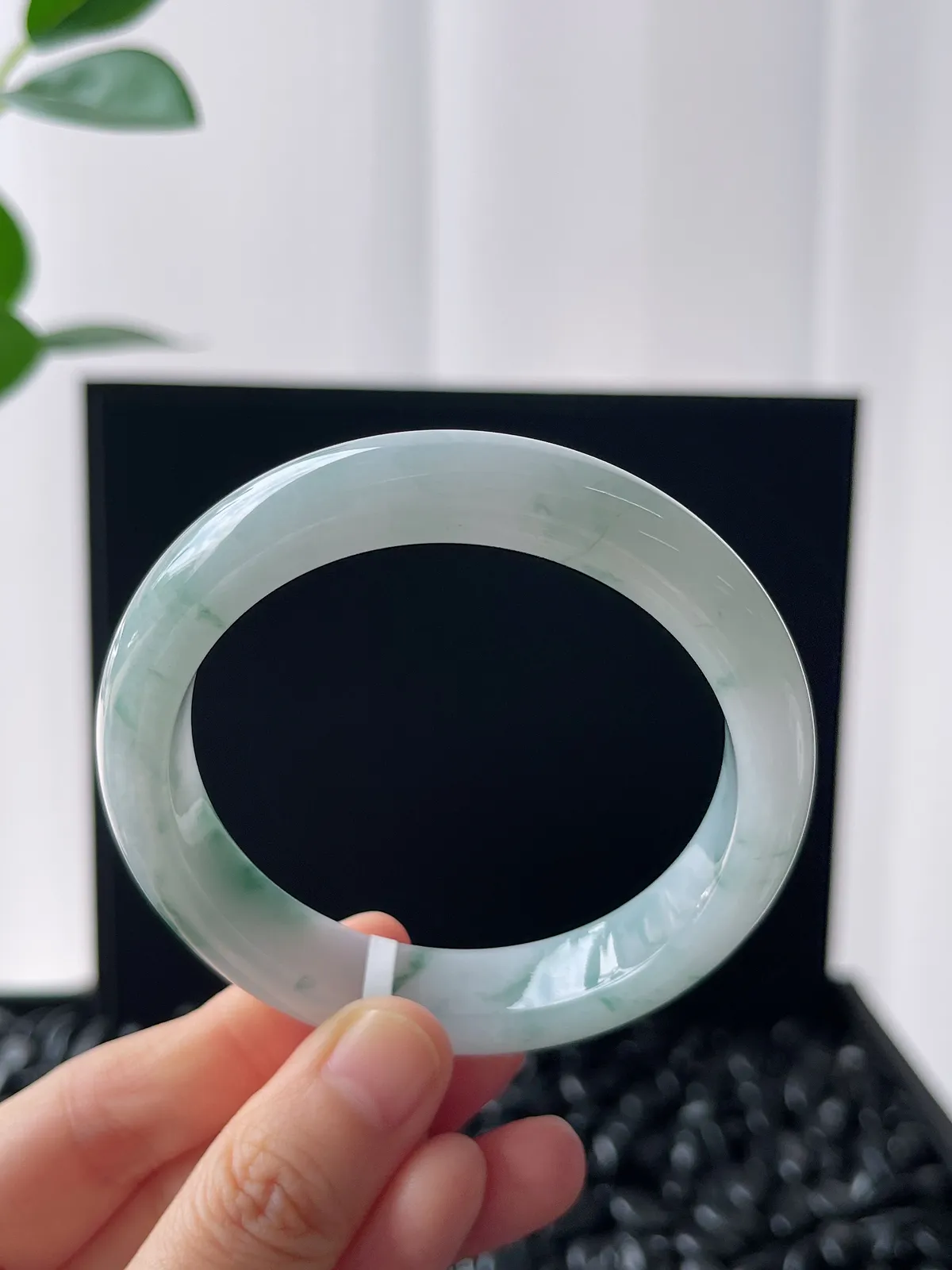 正圈56圈口，翡翠糯化种飘花手镯