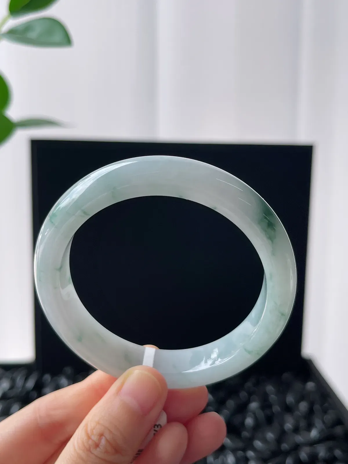 正圈56圈口，翡翠糯化种飘花手镯