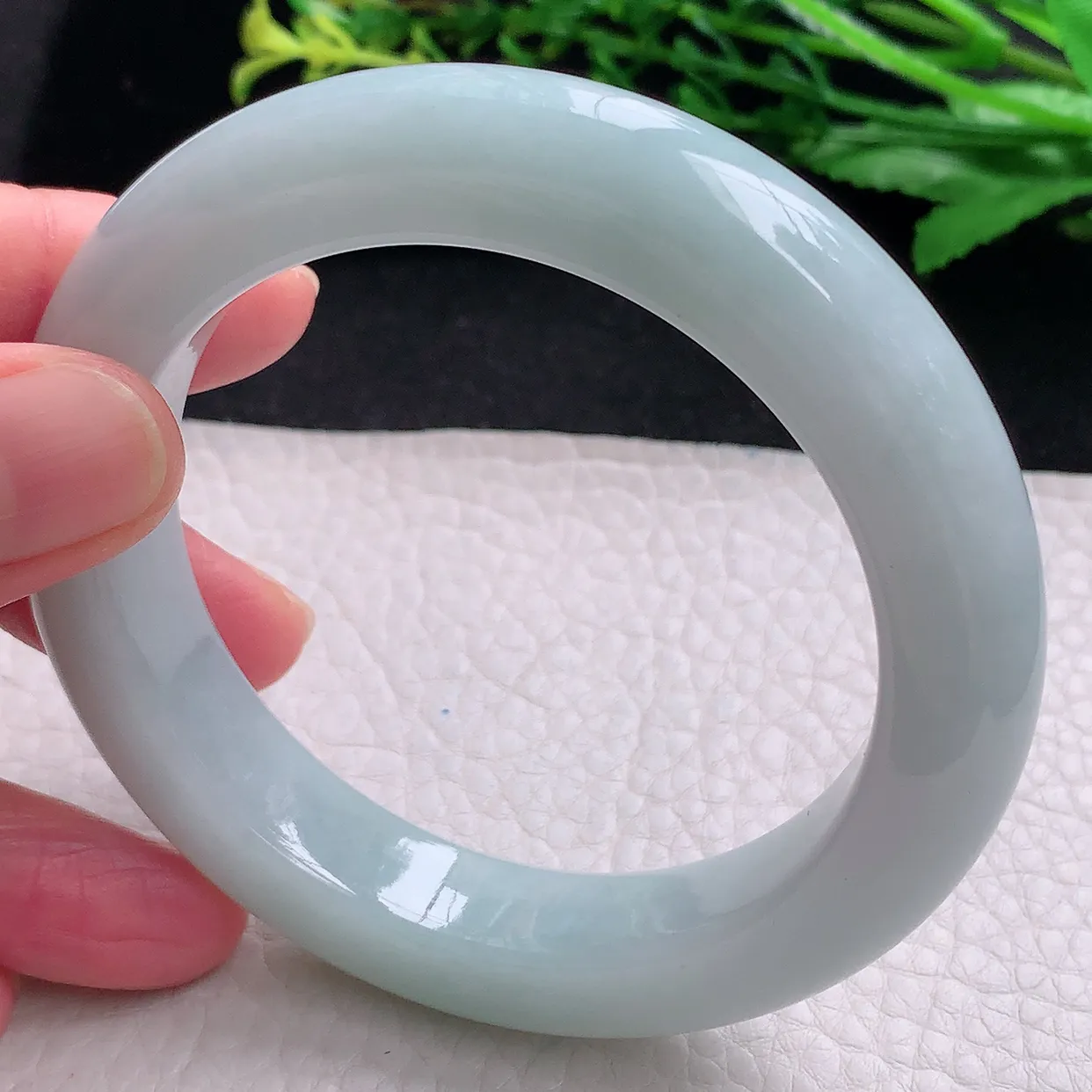 hy自然光58*12.5*10.8平安镯 天然缅甸翡翠a货清新厚装宽边玉镯子 玉手环