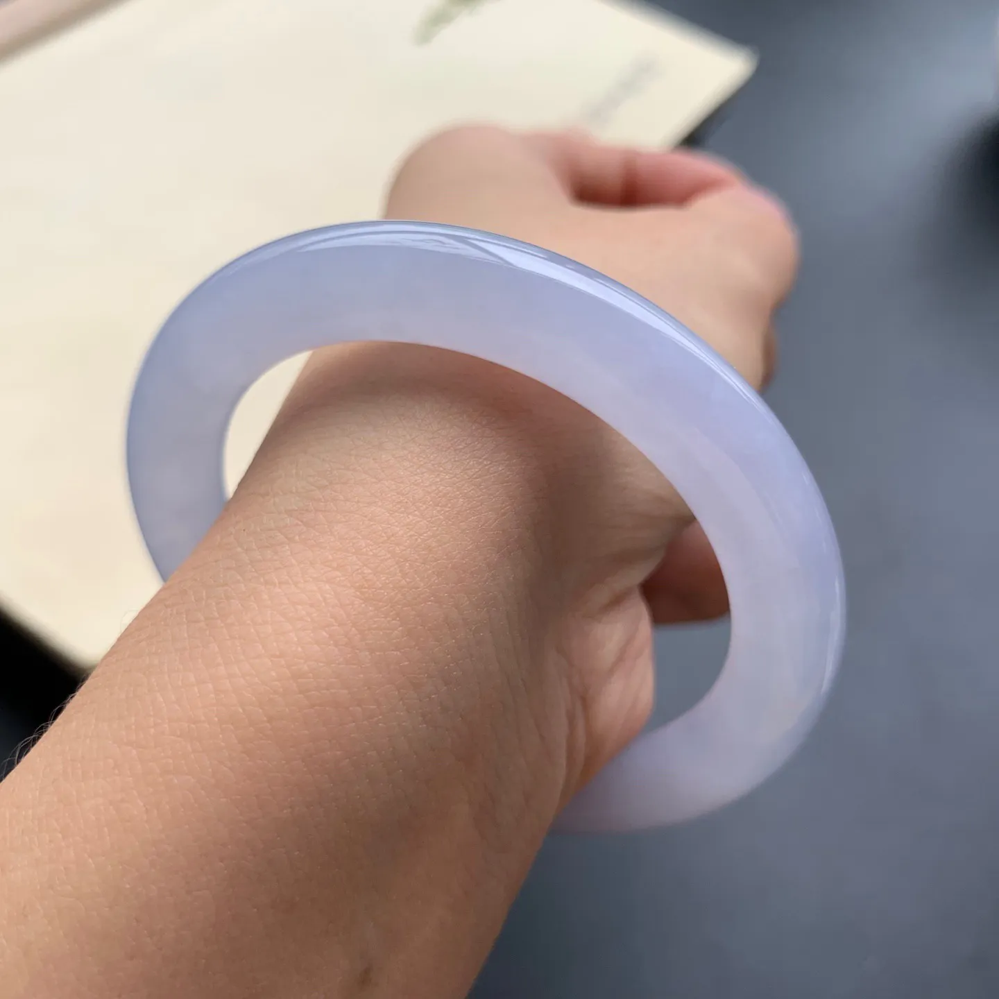 52.3圈口冰圆条手镯 尺寸：52.3-9，水润透亮，胶感十足