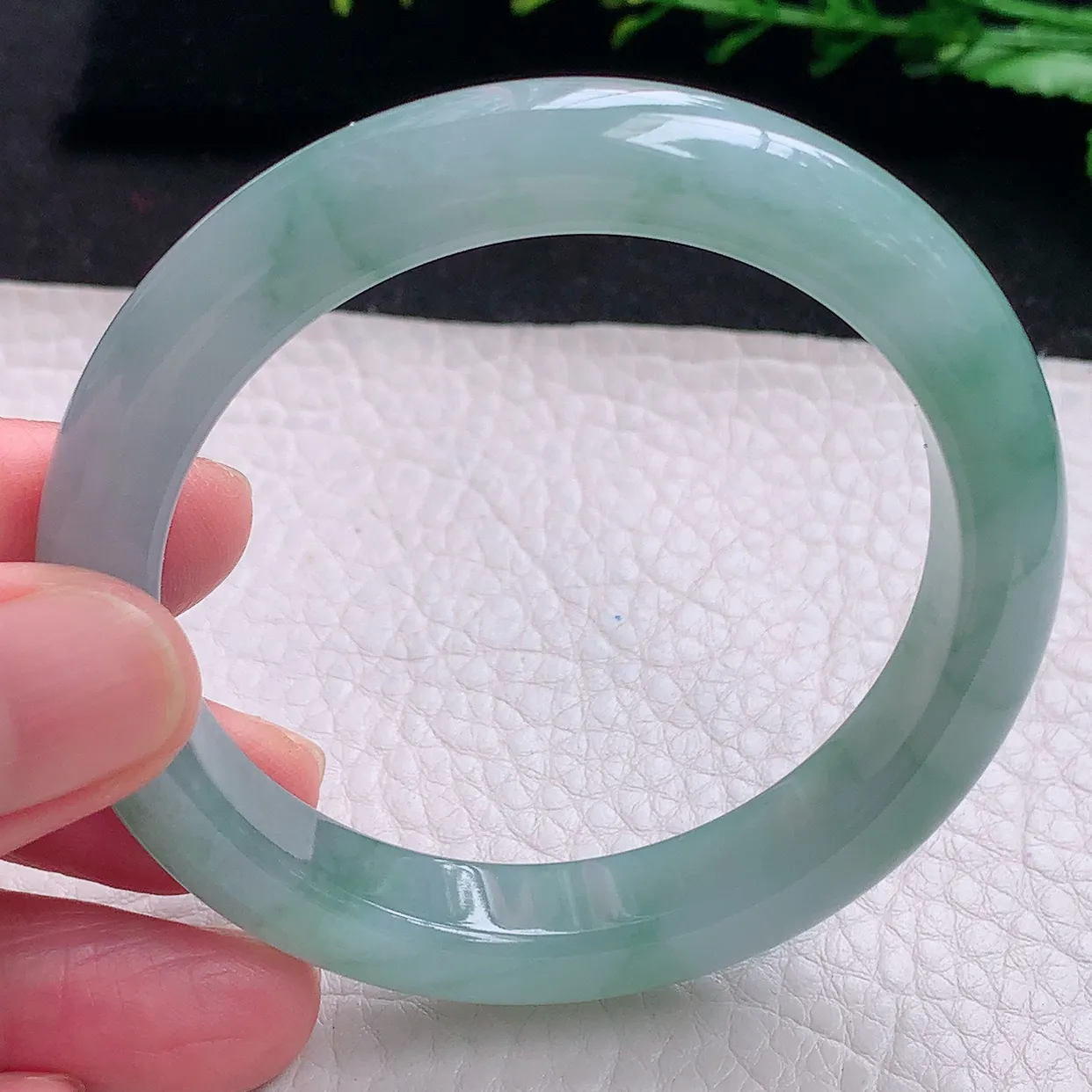 yh小圈口52.6*10*8.5平安镯 天然缅甸翡翠a货冰飘花清秀宽边玉镯子 玉手环