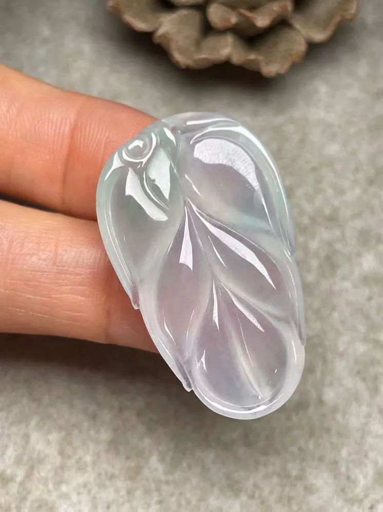 冰种【叶子】吊坠，种水好，玉质细腻 ，卖相好.