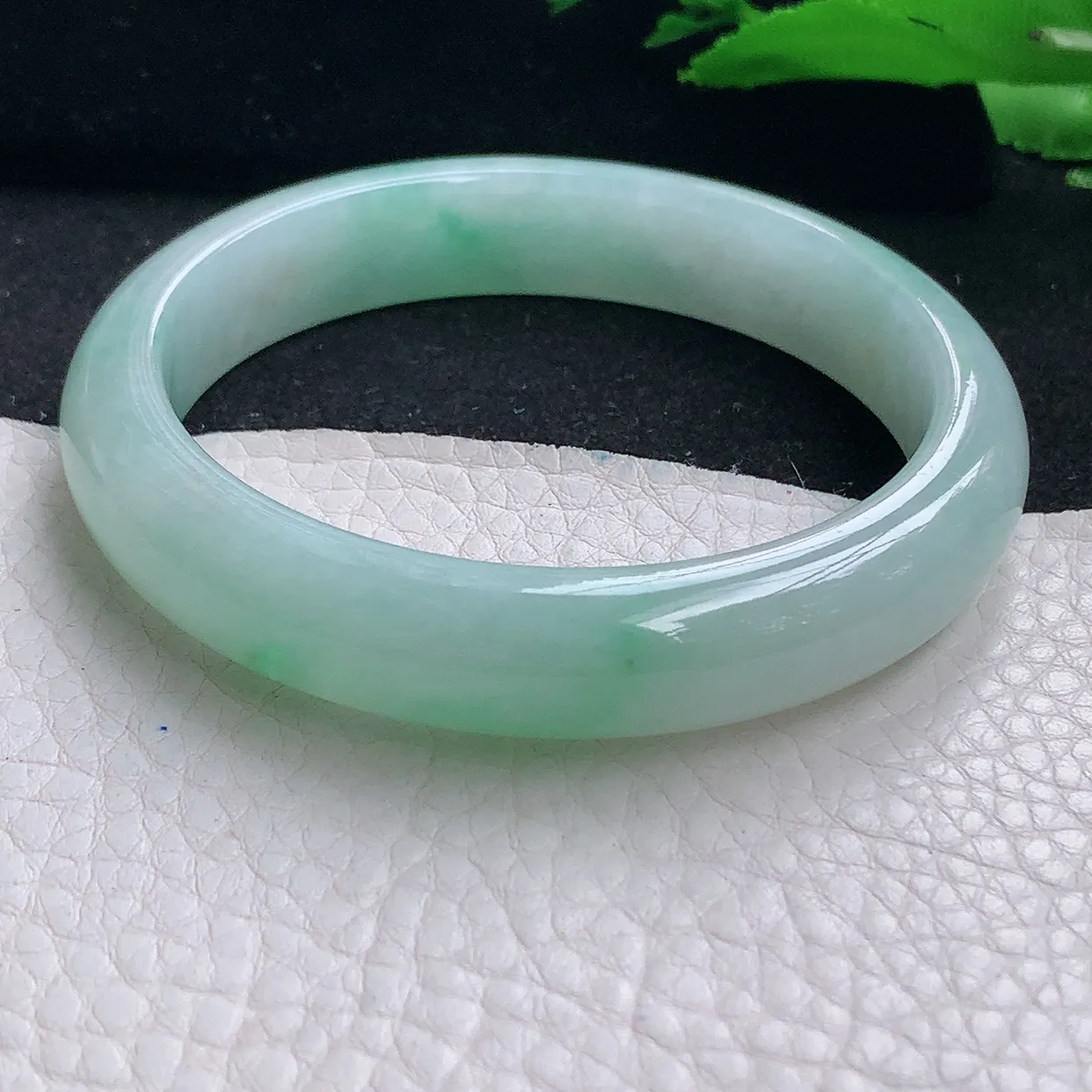 xx自然光57.5*12*7.8平安镯 天然缅甸翡翠a货冰飘绿宽边玉镯子 玉手环