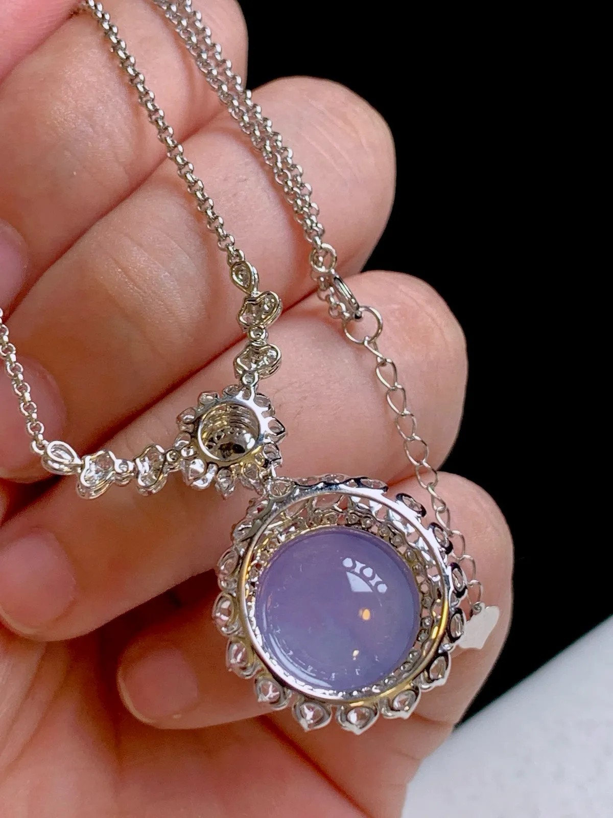 冰紫蛋面锁骨链
18k金钻镶嵌