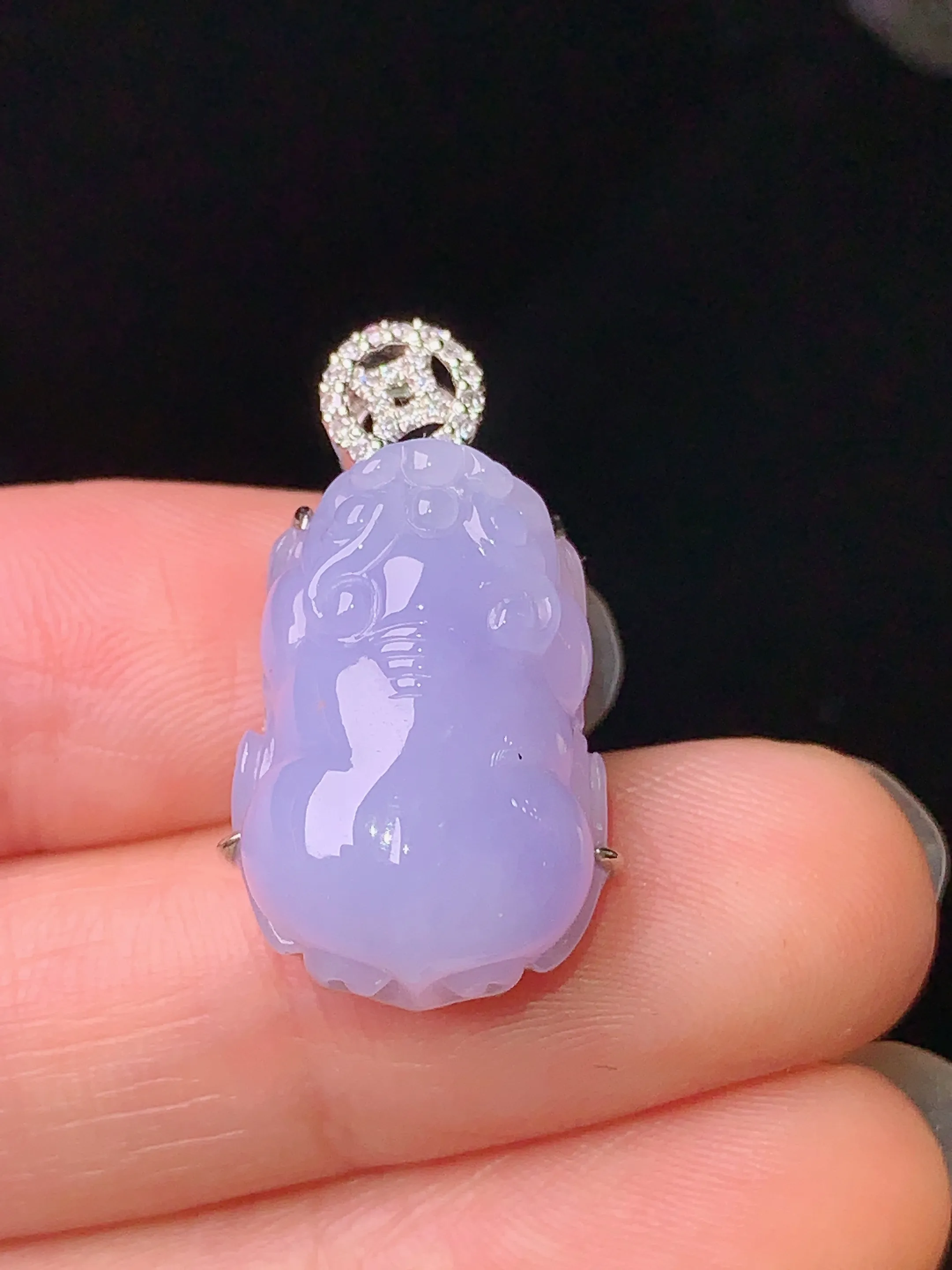 18k金钻镶嵌紫罗兰貔貅吊坠 玉质细腻 色泽艳丽 整体尺寸26*13.5*8.5