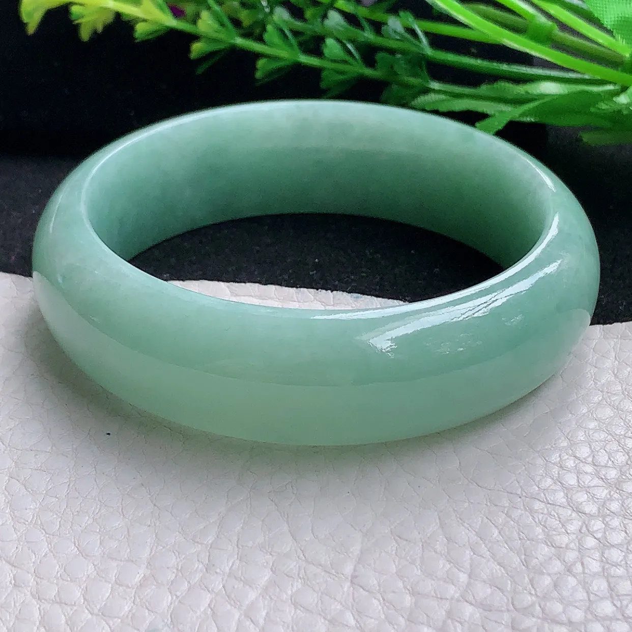 js自然光58.5*18.2*8.8轮胎镯 天然缅甸翡翠a货满绿厚装宽边玉镯子 玉手环