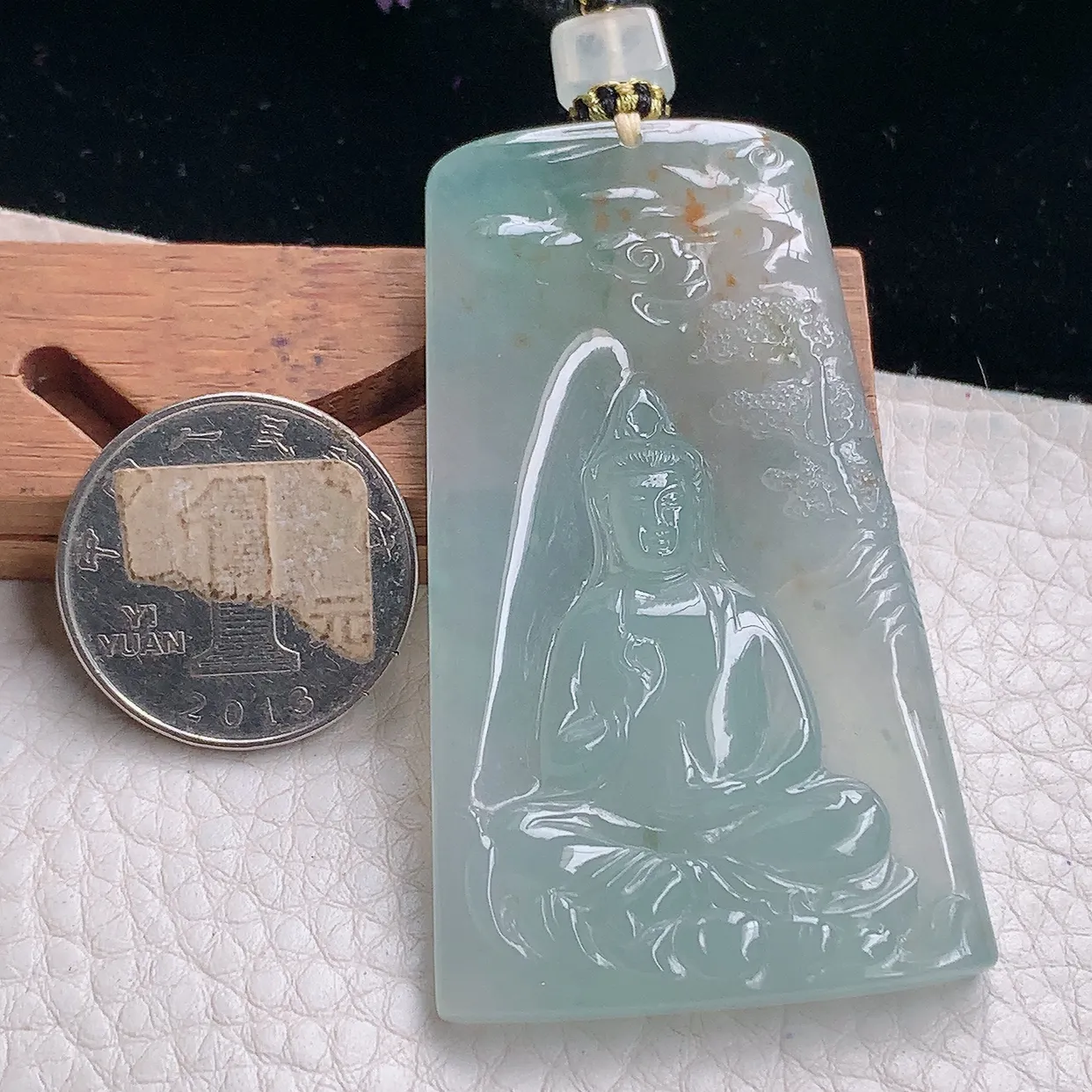 yl自然光65*48*6.3特色天然缅甸翡翠祥云瑞兆素面观音 玉观音玉吊坠 玉挂件