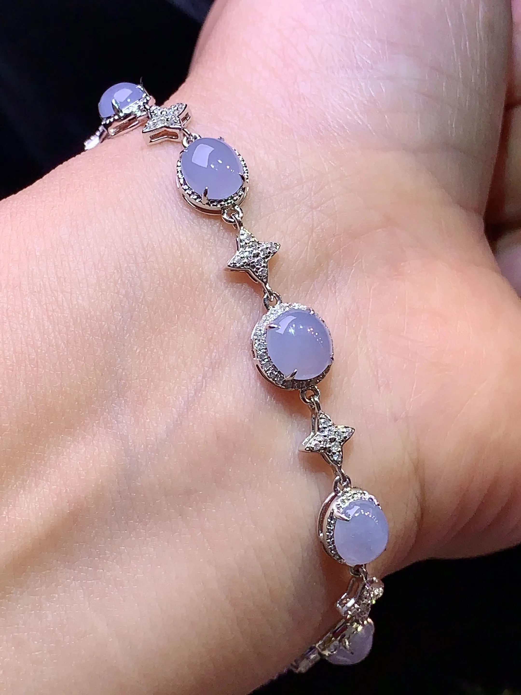 18k金钻镶嵌紫罗兰蛋面手链 玉质细腻 色泽艳丽 整体尺寸96*8*5