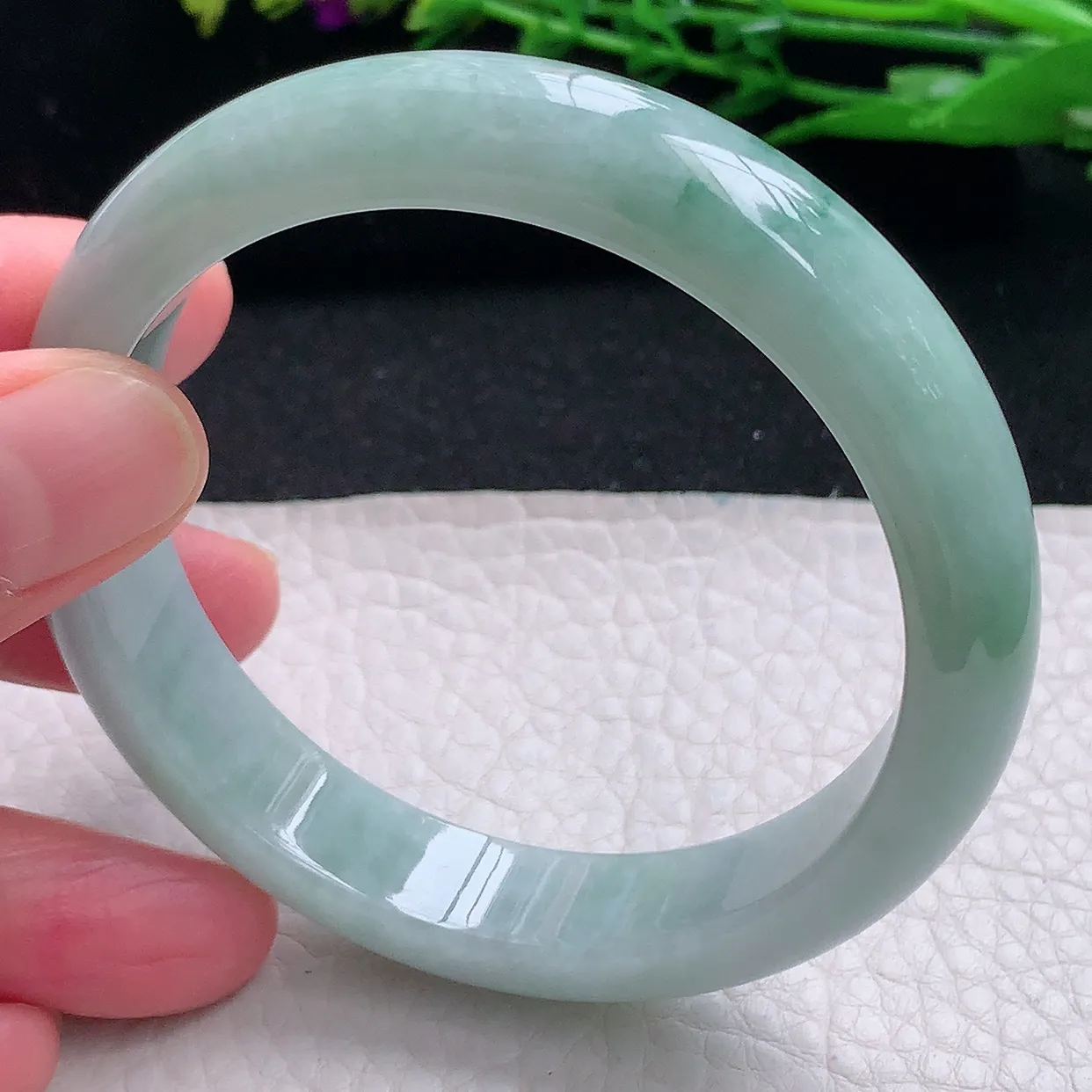 yw5自然光58*12.8*8平安镯 天然缅甸翡翠a货飘花宽边玉镯子 玉手环