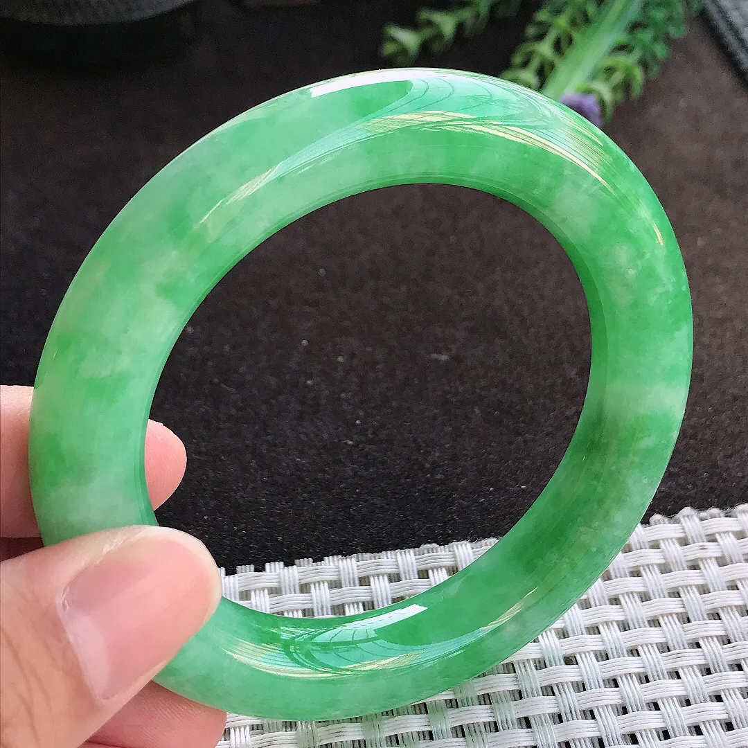 自然光56/11.5/11.7老坑精美满绿辣阳绿圆条手镯翡翠玉镯美人镯