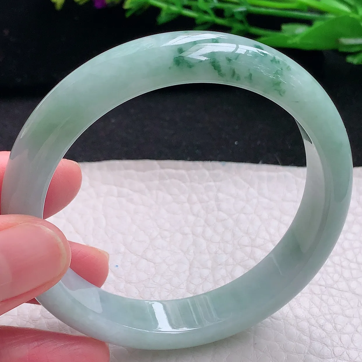 yw5自然光58*12.8*8平安镯 天然缅甸翡翠a货飘花宽边玉镯子 玉手环