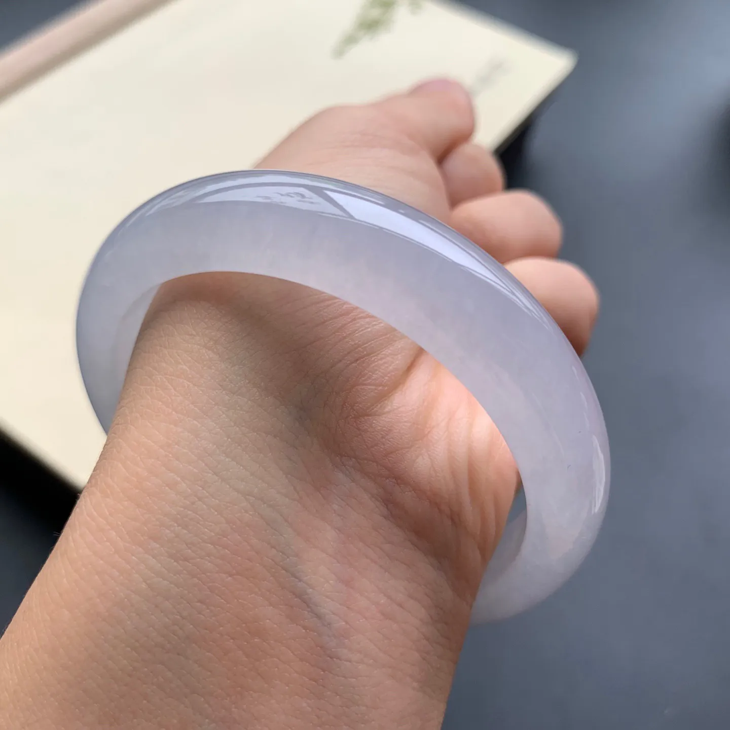 55.8圈口冰种正圈手镯 尺寸：55.8-12.8-7.8，无纹裂，冰透水润，胶感十足