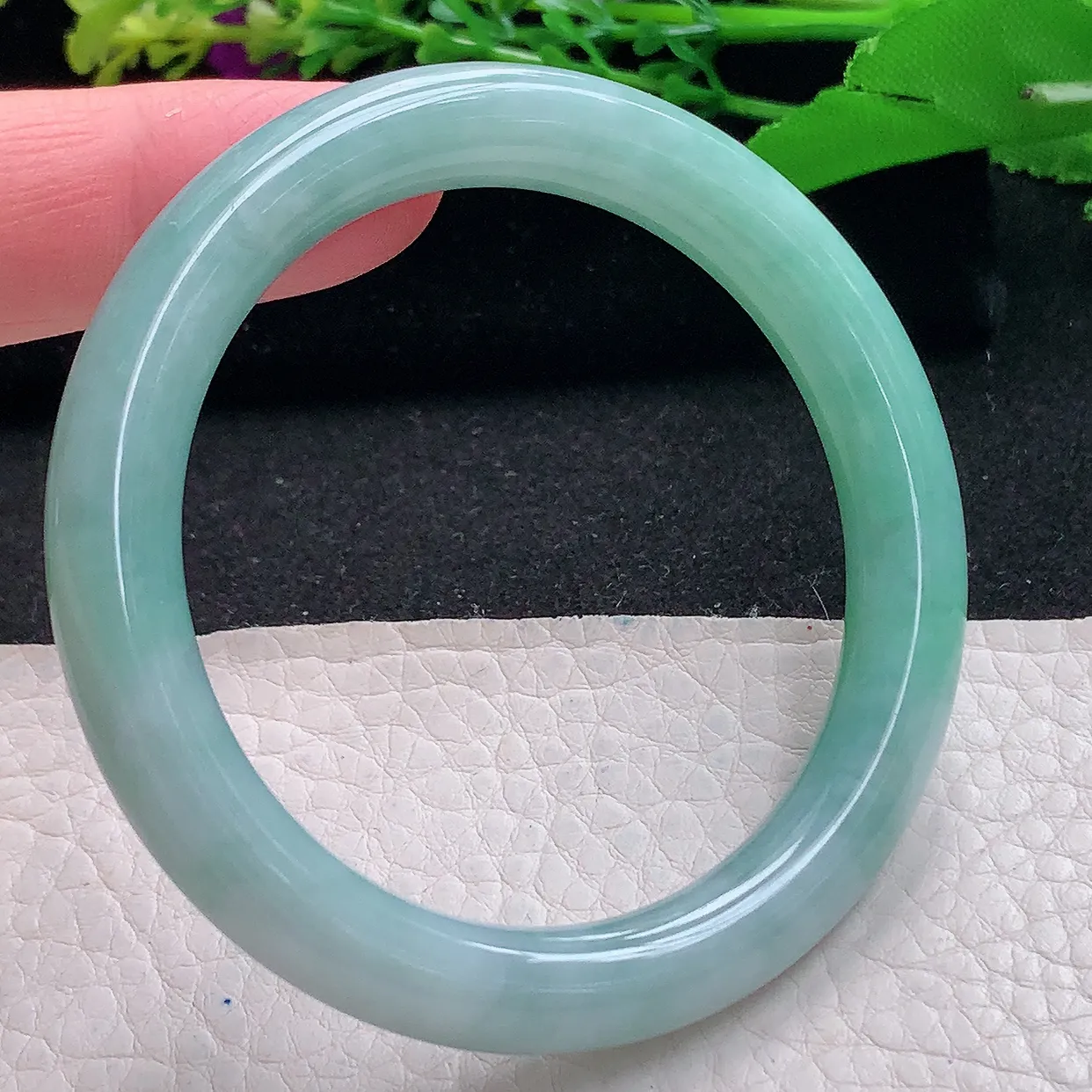 n小圈口52*8.8*8.5美人镯 天然缅甸翡翠a货蓝韵圆条圆条玉镯子