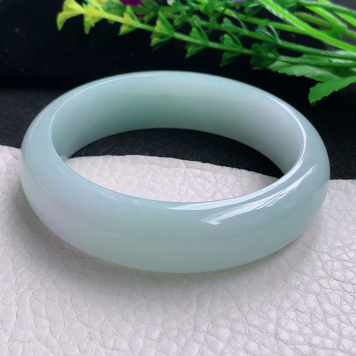 hy自然光58.5*17.3*8.8轮胎镯 天然缅甸翡翠a货水润浅绿厚装宽边玉镯子 玉手环