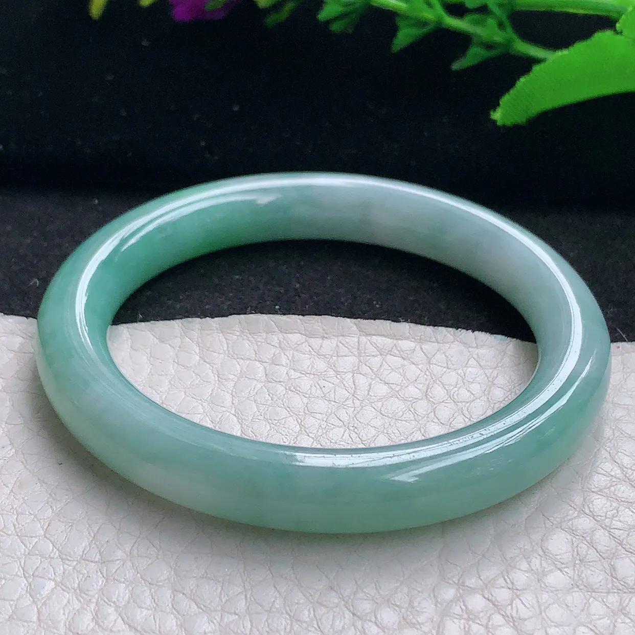 n小圈口52*8.8*8.5美人镯 天然缅甸翡翠a货蓝韵圆条圆条玉镯子