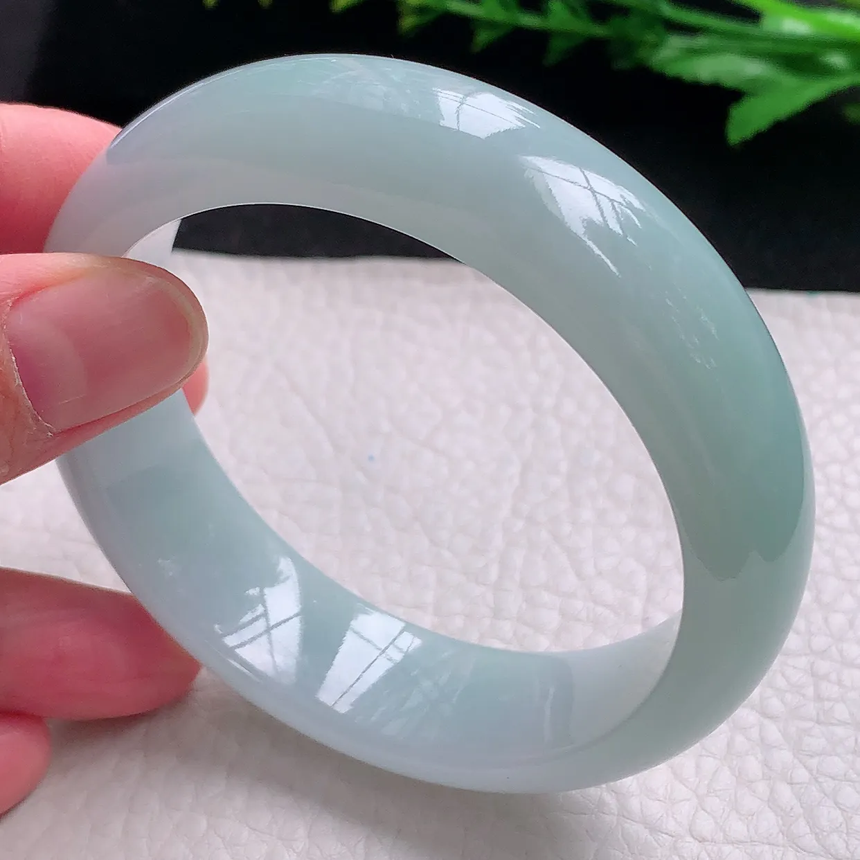 hy自然光58.5*17.3*8.8轮胎镯 天然缅甸翡翠a货水润浅绿厚装宽边玉镯子 玉手环