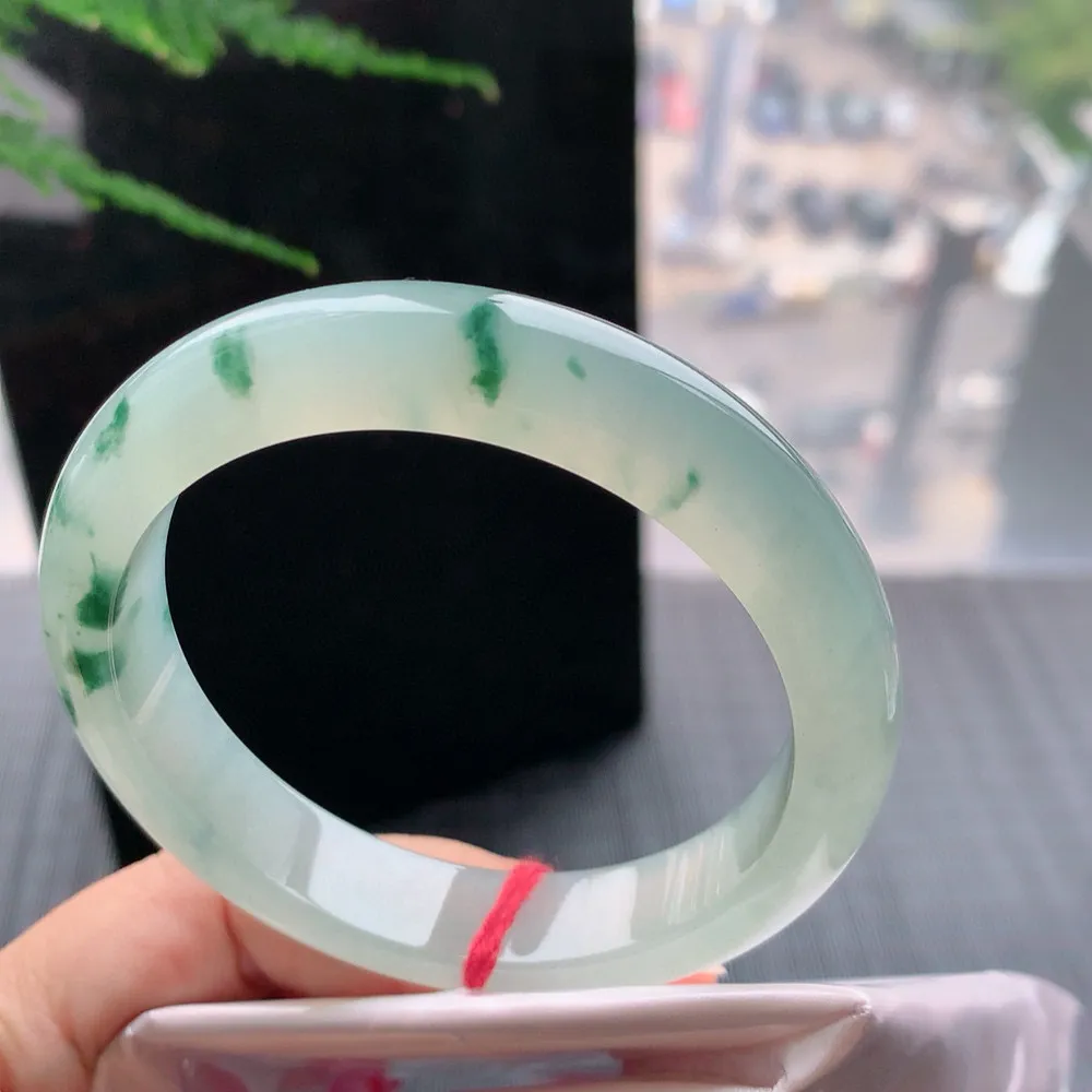 正圈高冰飘花 无瑕 尺寸:58.1/12.1/8.3花美