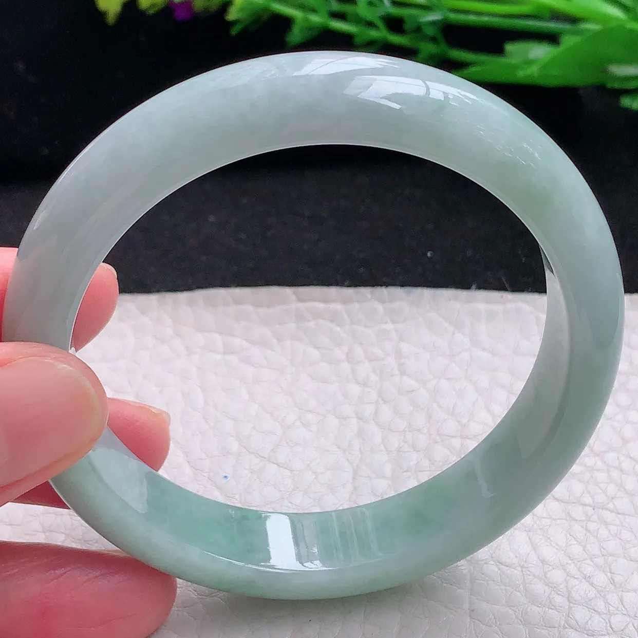 yw5自然光58*12.8*8平安镯 天然缅甸翡翠a货飘花宽边玉镯子 玉手环