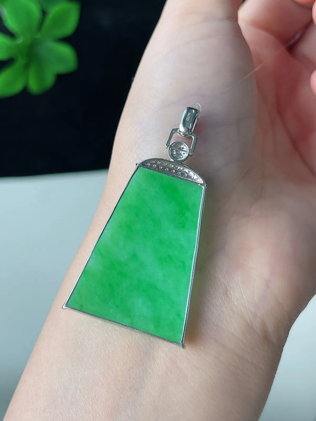 翡翠冰糯种绿色无事牌