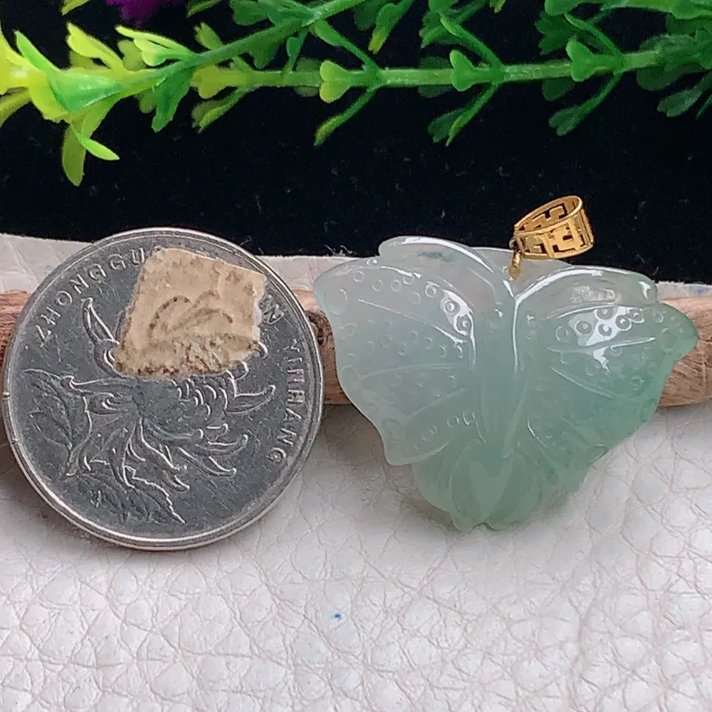 axm自然光22*30.5*7.8天然缅甸翡翠冰飘花蝴蝶 花仙子玉吊坠 玉挂件