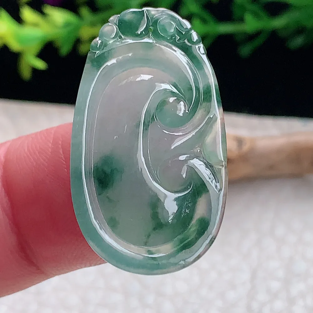 axm自然光32*18*5.5天然缅甸翡翠冰飘花饱满如意玉吊坠 玉挂件