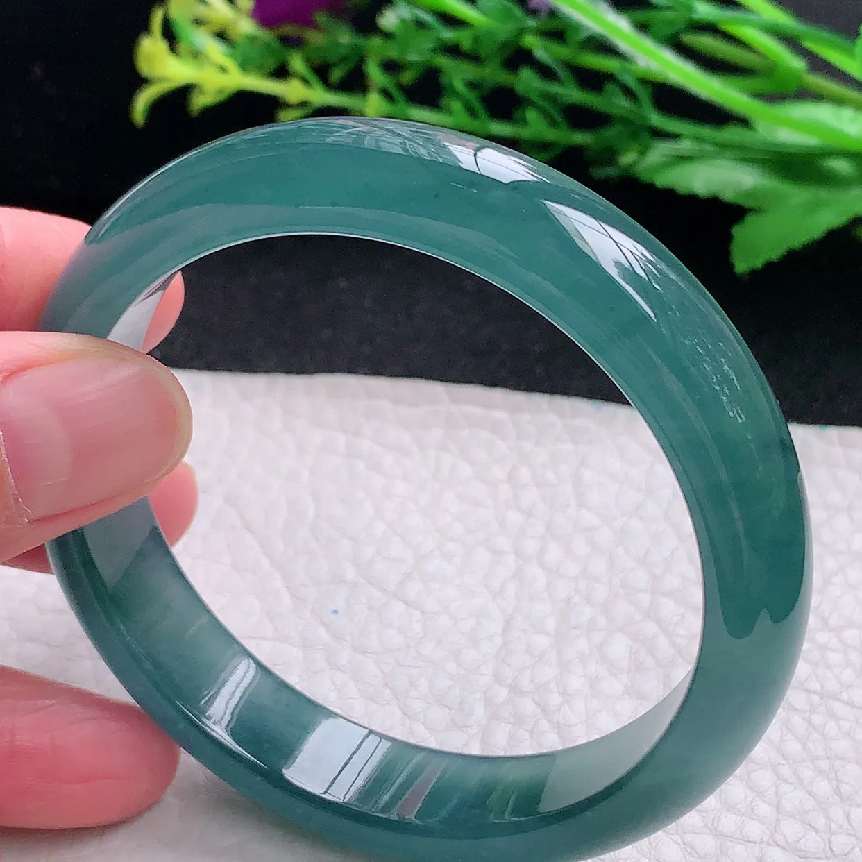 yh自然光57.8*137.5平安镯 天然翡翠a货冰蓝宽边玉镯子 玉手环