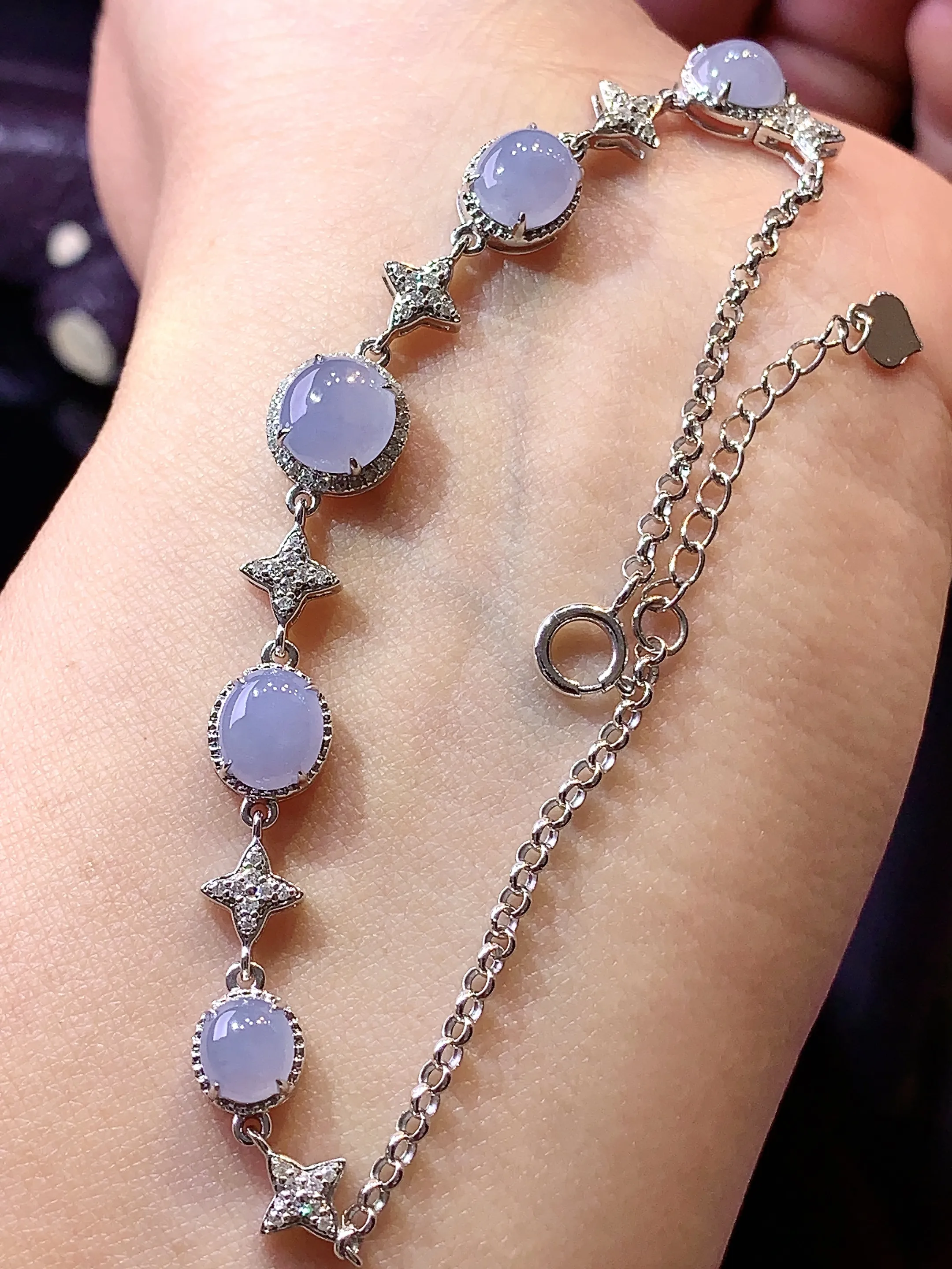 18k金钻镶嵌紫罗兰蛋面手链 玉质细腻 色泽艳丽 整体尺寸96*8*5