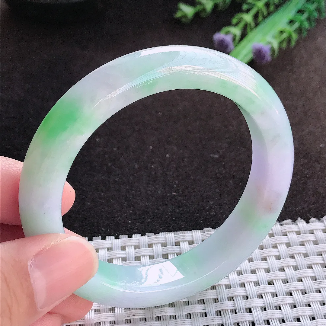 自然光54.5/12/8.9老坑精美温润春带彩手镯宽边翡翠玉镯美人镯