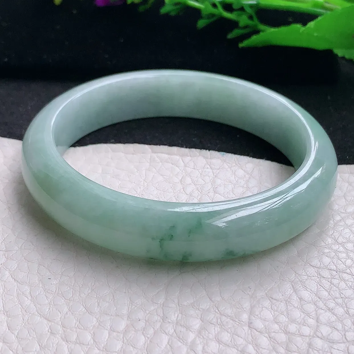 yw5自然光58*12.8*8平安镯 天然缅甸翡翠a货飘花宽边玉镯子 玉手环