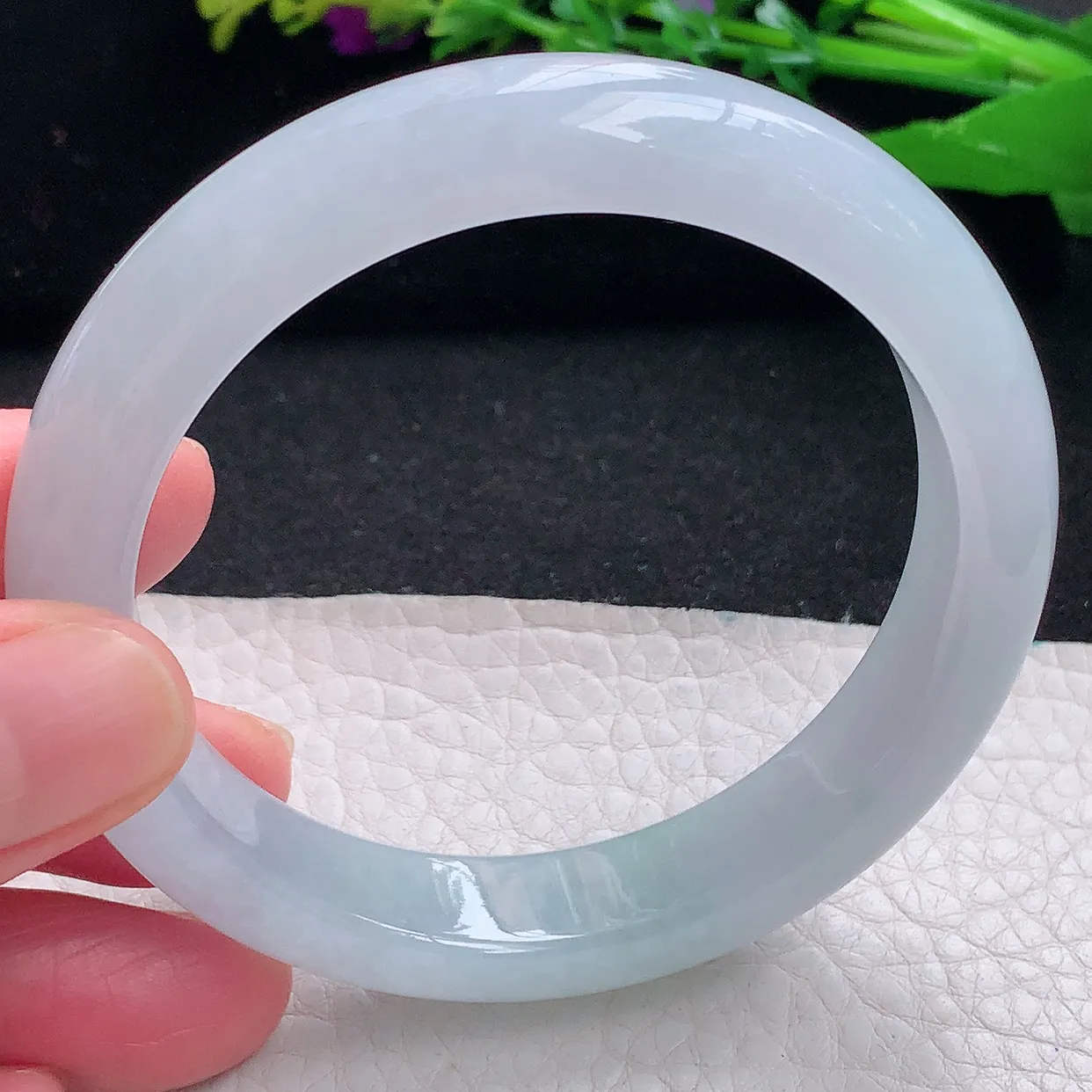 r自然光56.5*12.3*8.3平安镯 天然缅甸翡翠a货冰胶白月光宽边玉镯子 玉手环